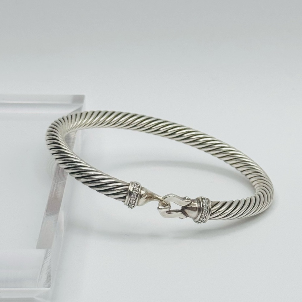 David Yurman 5mm Buckle Cable Bracelet
Sterling Silver with Pavé Diamonds